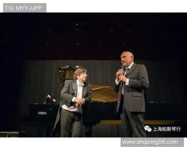 足球场上的旋律 球星们跨界弹奏音乐的魅力与心声